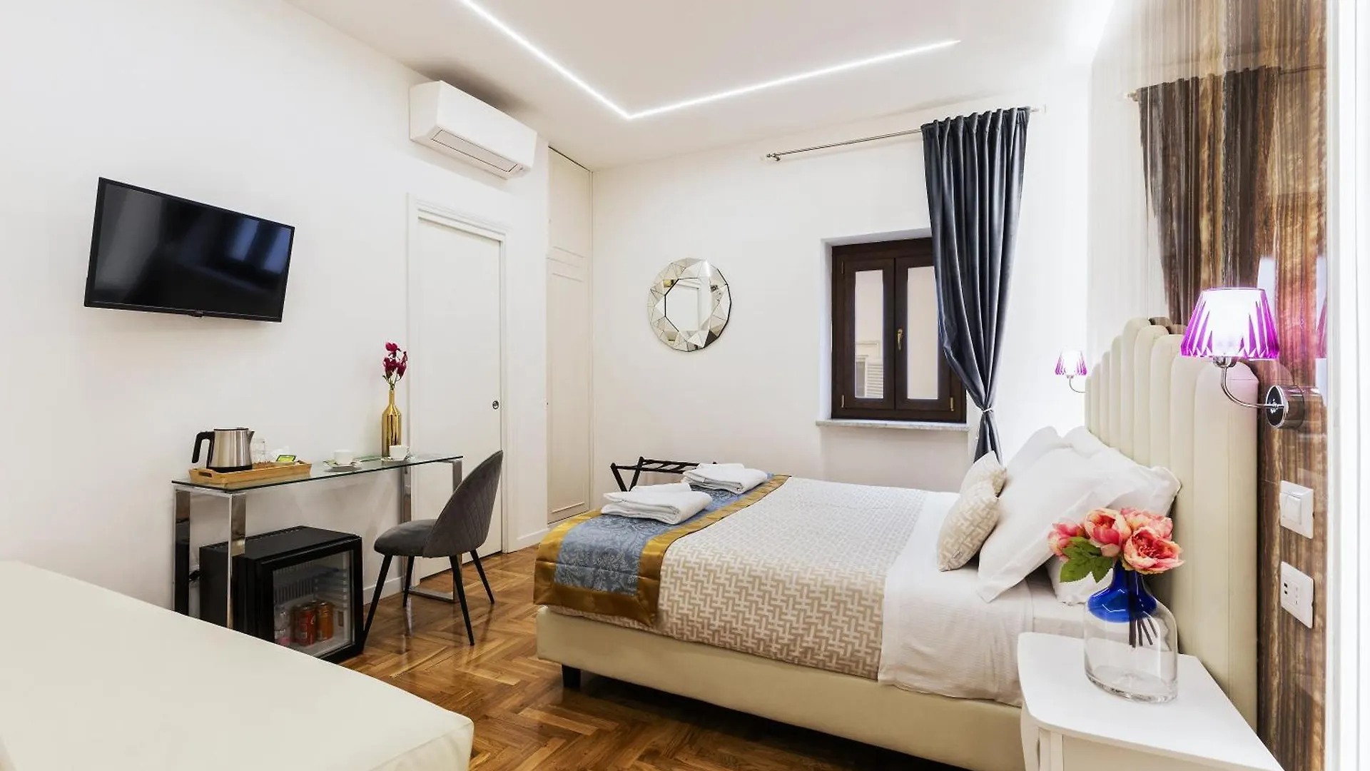 Navona Central Relais Rome Italy