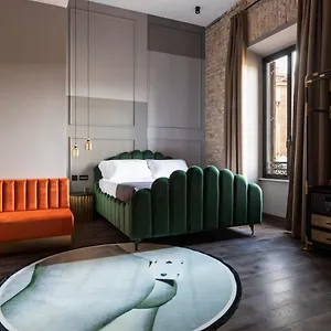 Hotel Chapter, Roma